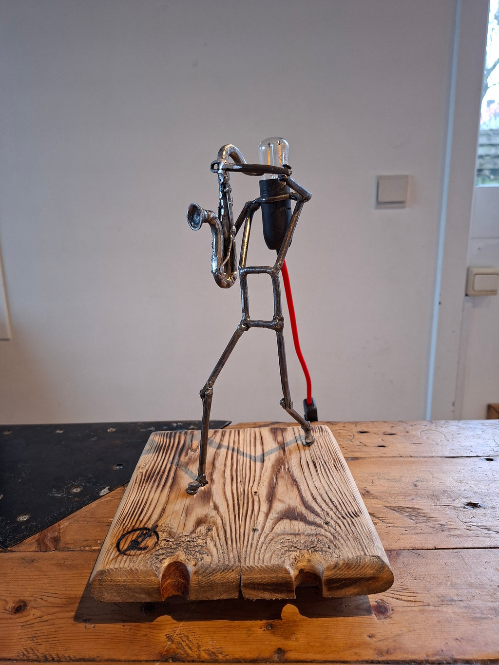 LightPeople "Saxophonist"